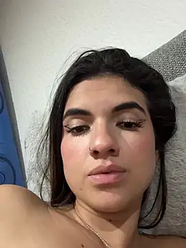 Snapshot of annavi_ chatting on July 2026 02:05:17 AM annavi online show from July 2026 02:05:17 AM