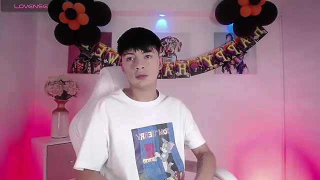 Steev Novoa online show from October 2025 08:31:01 PM