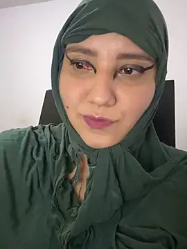 Snapshot of hannahayat chatting on February 2026 03:25:02 AM hannahayat online show from February 2026 03:25:02 AM