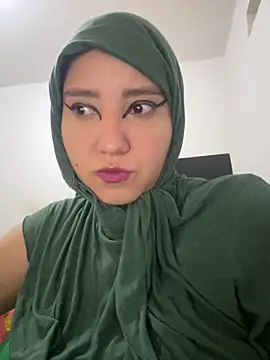 Snapshot of hannahayat chatting on March 2026 03:58:01 PM hannahayat online show from March 2026 03:58:01 PM