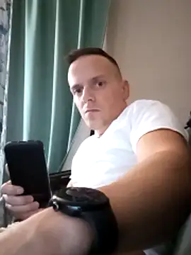 Snapshot of Rollinhard6969 chatting on March 2026 01:00:01 PM Rollinhard6969 online show from March 2026 01:00:01 PM