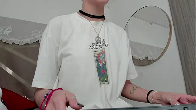 BonnieCute  online show from March 2026 11:44:01 PM