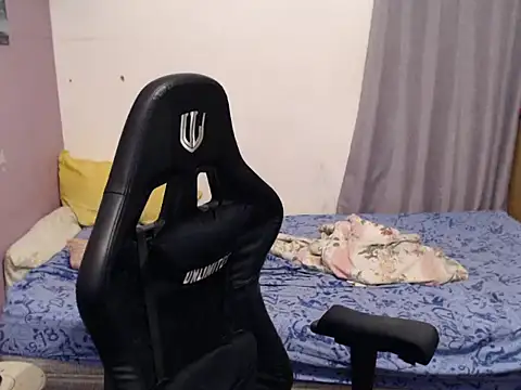 thealfawolf01 online show from July 2026 07:35:02 AM