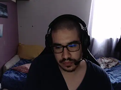 thealfawolf01 online show from July 2026 06:11:02 PM