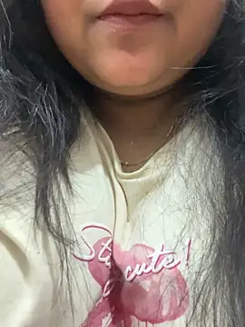 smile pretty online show from February 2026 05:22:02 PM