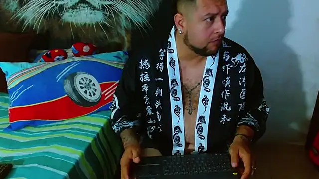 Michaell Myerss  online show from November 2025 01:14:02 PM