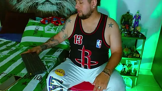 Michaell Myerss  online show from December 2025 02:13:01 PM