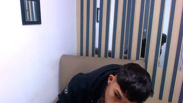 Levis Montes online show from January 2025 01:53:01 PM