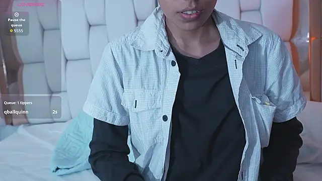 yourcuteneighbourr online show from April 2026 03:09:01 AM