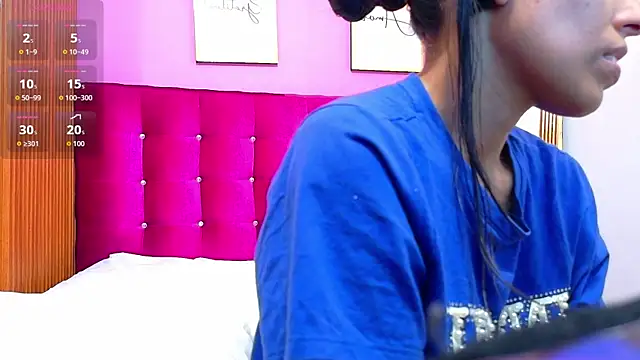 yourcuteneighbourr online show from June 2026 03:15:02 AM
