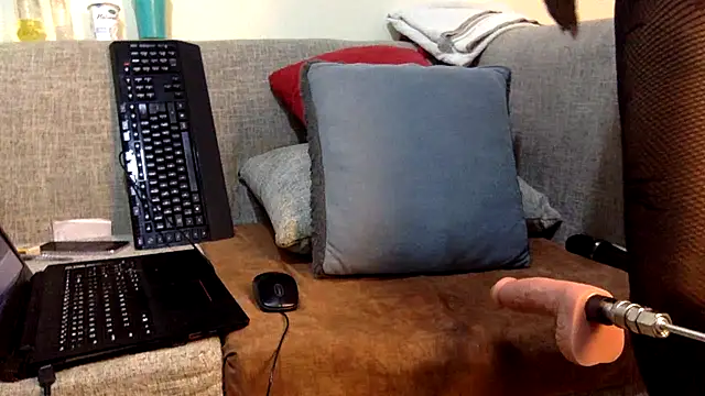 creamyjuices01 online show from March 2026 12:41:02 AM