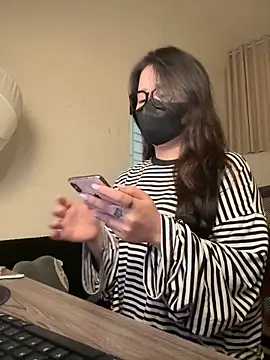 Snapshot of Jenni_nana chatting on December 2025 06:43:01 AM Jenni nana online show from December 2025 06:43:01 AM