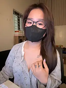 Snapshot of Jenni_nana chatting on April 2026 06:33:01 AM Jenni nana online show from April 2026 06:33:01 AM