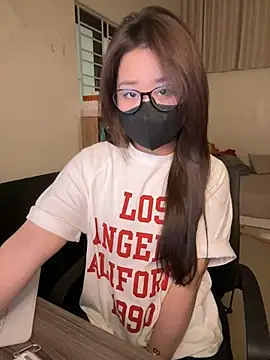 Snapshot of Jenni_nana chatting on April 2026 06:19:01 AM Jenni nana online show from April 2026 06:19:01 AM