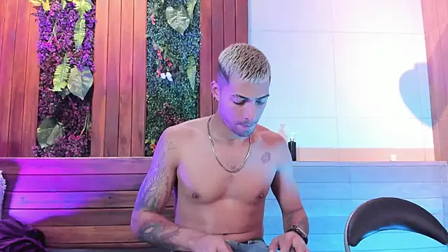 DrakeNeumann online show from April 2026 03:42:01 AM