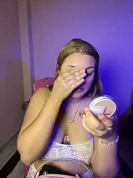 saray gomez22 online show from April 2026 01:33:01 AM