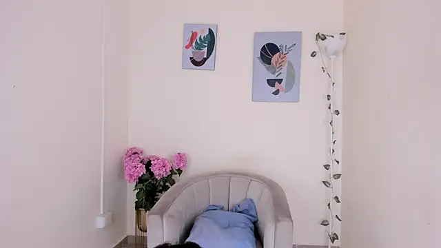 Charlothe capell online show from March 2026 08:46:02 PM