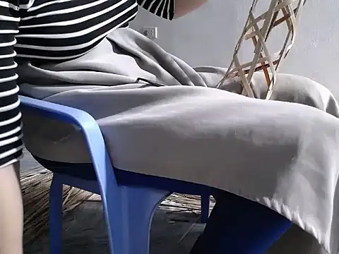 nolame18xxx online show from April 2026 12:58:02 PM