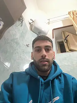 Snapshot of Enzoblood1 chatting on February 2026 01:04:01 AM Enzoblood1 online show from February 2026 01:04:01 AM