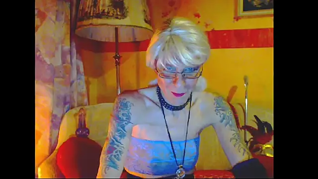 cuxladyboy online show from December 2024 04:49:01 PM