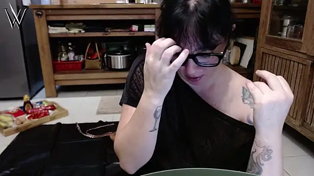 Mistress Wonder online show from May 2026 02:21:02 PM