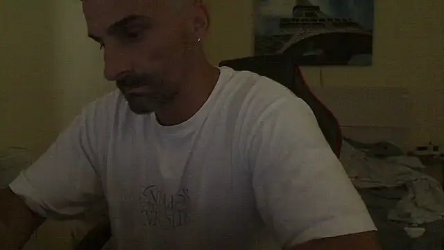 Snapshot of amydamarw chatting on June 2026 08:59:02 AM amydamarw online show from June 2026 08:59:02 AM