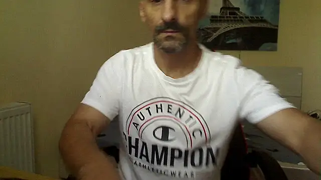 Snapshot of amydamarw chatting on July 2026 06:04:02 AM amydamarw online show from July 2026 06:04:02 AM