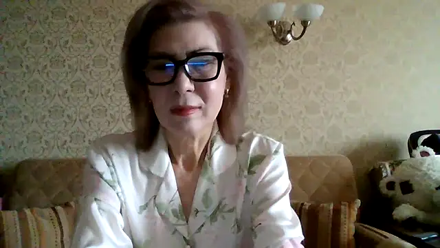 Elegant00Lady online show from February 2026 04:22:02 AM