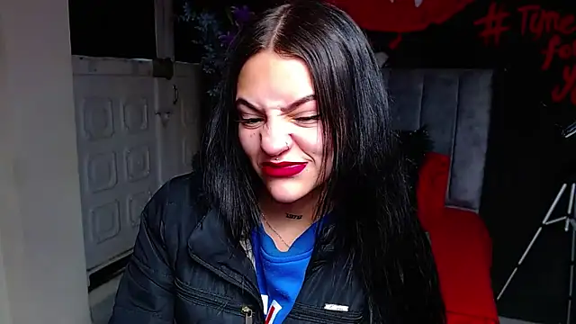 Violettasquirt online show from March 2026 01:47:01 PM