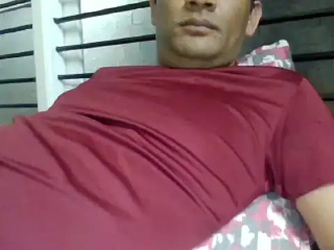 Snapshot of NiceBoy9099 chatting on January 2025 05:44:01 PM NiceBoy9099 online show from January 2025 05:44:01 PM