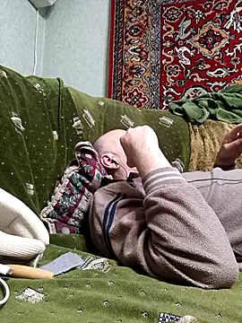 Pineapple04 online show from April 2026 05:18:01 PM