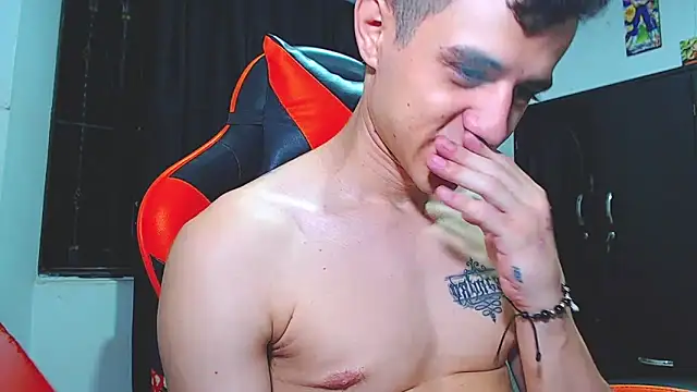 ADAM HOT online show from April 2026 11:38:02 PM