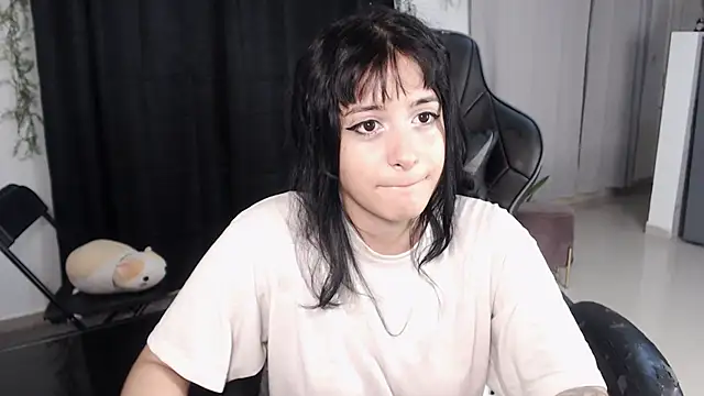 liz-beths online show from February 2026 02:21:02 AM