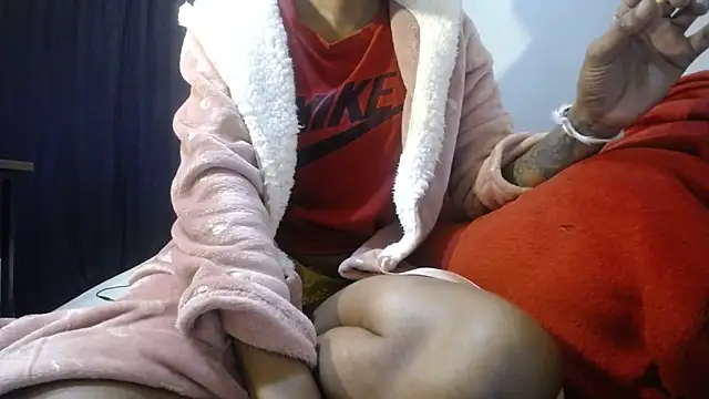 Snapshot of Carameldip chatting on May 2026 04:23:02 PM Carameldip online show from May 2026 04:23:02 PM