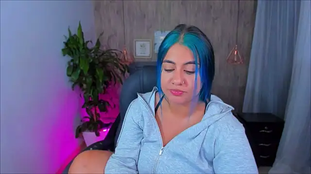 Xisu  online show from December 2024 04:20:01 AM