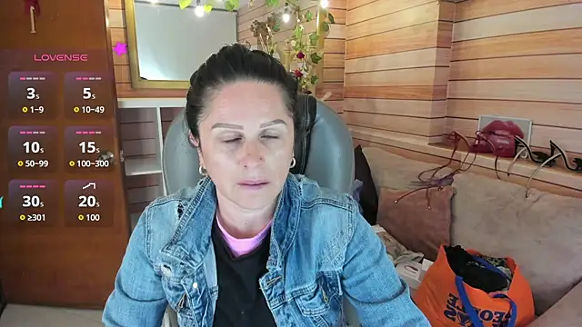 Victoria collins 1 online show from July 2026 10:08:02 AM