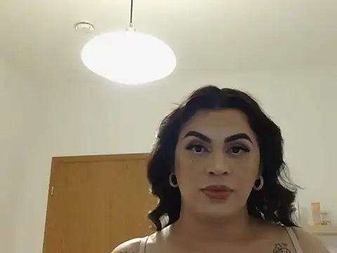 Snapshot of Dulce_hot_23_ chatting on April 2026 05:30:01 PM Dulce hot 23 online show from April 2026 05:30:01 PM