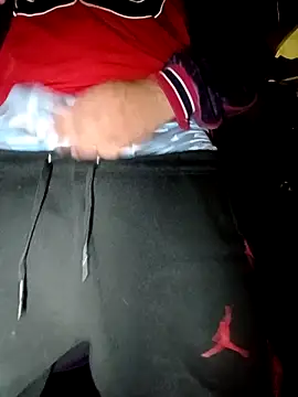 rodrig6987 1 online show from September 2025 03:19:01 AM