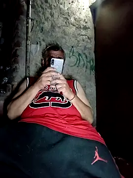 rodrig6987 1 online show from October 2025 03:04:02 AM