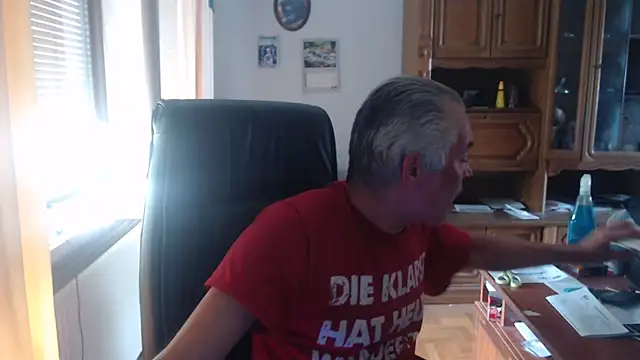 JohnnyD80 online show from June 2026 08:49:02 AM
