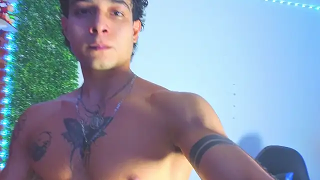 Demitryo online show from February 2026 09:10:02 AM