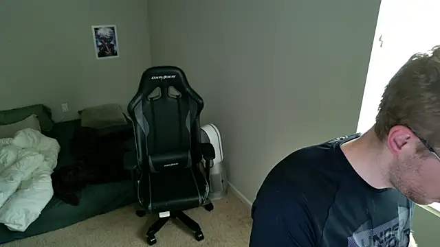 BlueEyedTallGuy94 online show from July 2026 10:47:02 PM