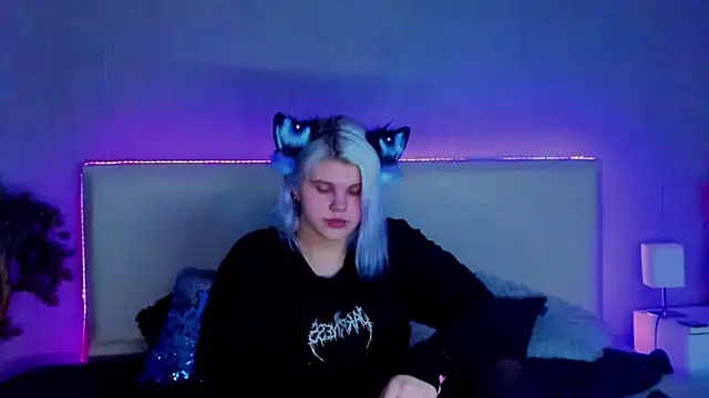 JoannLowe online show from March 2025 12:59:02 AM