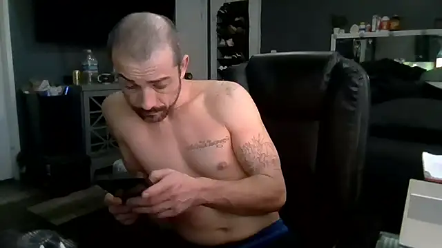 MasterJizzJunky online show from April 2026 05:24:02 PM