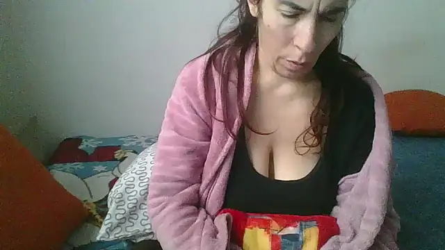 Snapshot of hairygirl80 chatting on January 2026 10:50:01 AM hairygirl80 online show from January 2026 10:50:01 AM