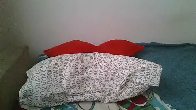 Snapshot of hairygirl80 chatting on February 2026 09:32:01 AM hairygirl80 online show from February 2026 09:32:01 AM