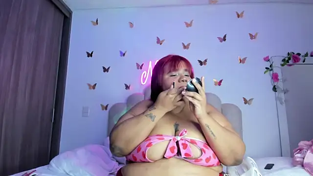 NaomiAsha online show from November 2025 05:26:01 PM