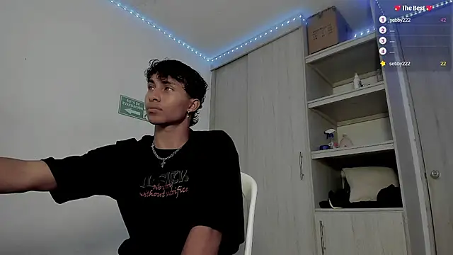 Snapshot of _diegsz_ chatting on February 2025 06:55:01 PM diegsz online show from February 2025 06:55:01 PM