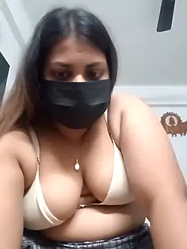 Snapshot of Hotmilfxox chatting on December 2024 06:09:01 PM Hotmilfxox online show from December 2024 06:09:01 PM