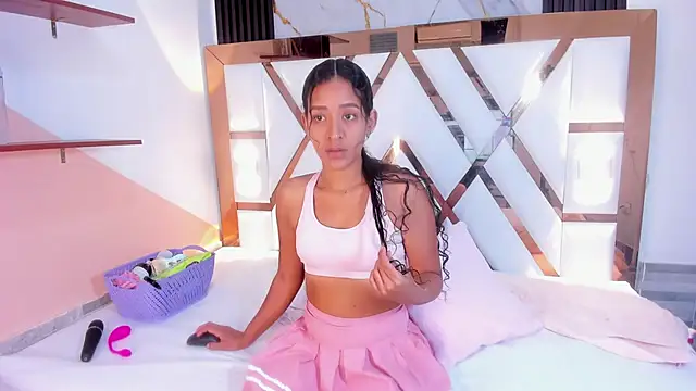 amberr sweett69 online show from March 2025 06:43:02 PM